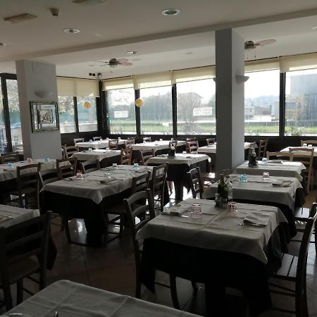 Sestosenso Food Drink Sleep Ristorante Pizzeria Alloggi Cesena Exterior foto